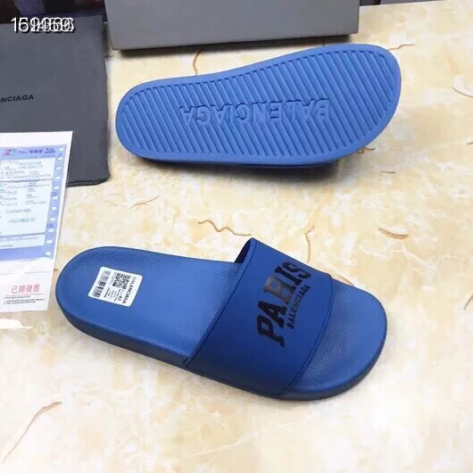 Sophisticated 1996 Balenciaga Slippers For Men