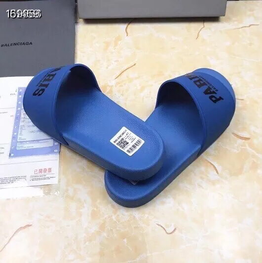 Sophisticated 1996 Balenciaga Slippers For Men