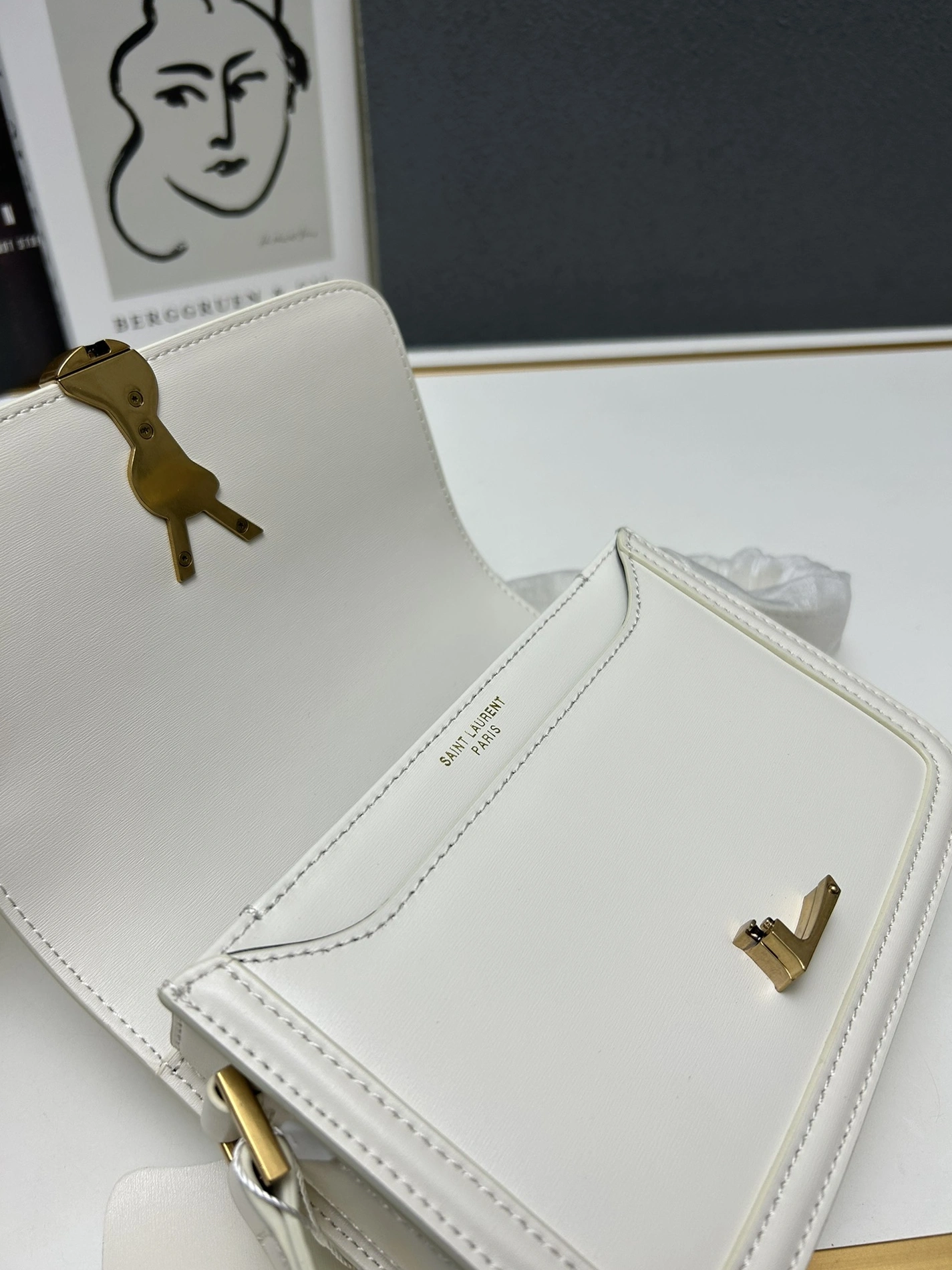 Sophisticated 2008 Yves Saint Laurent YSL AAA Quality Messenger Bags For Women