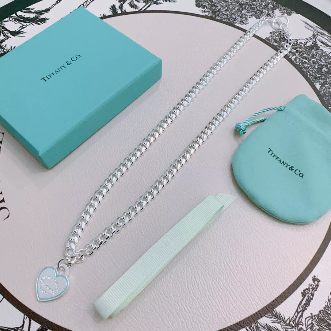 Sophisticated 2104 Tiffany Necklaces