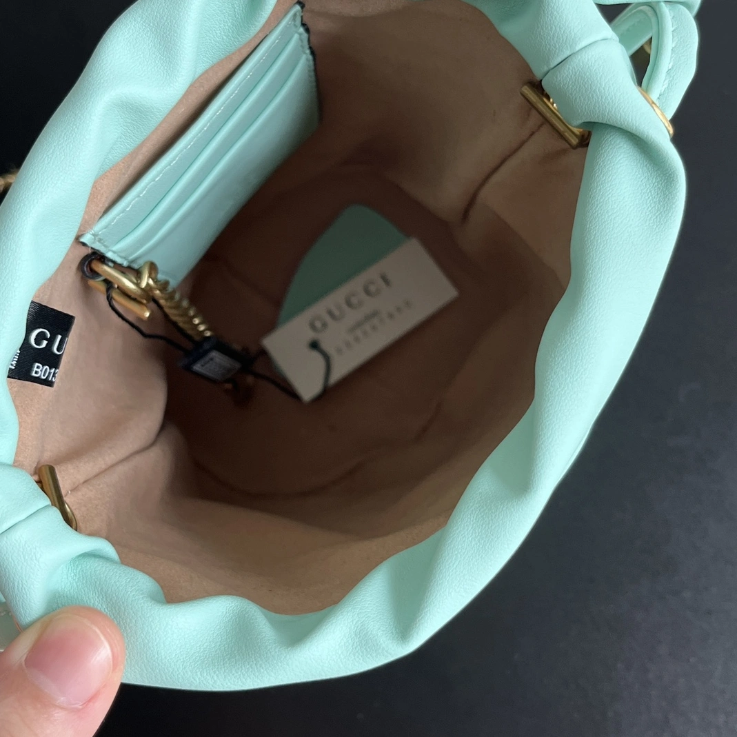 Sophisticated 2274 Gucci AAA Quality Messenger Bags For Women