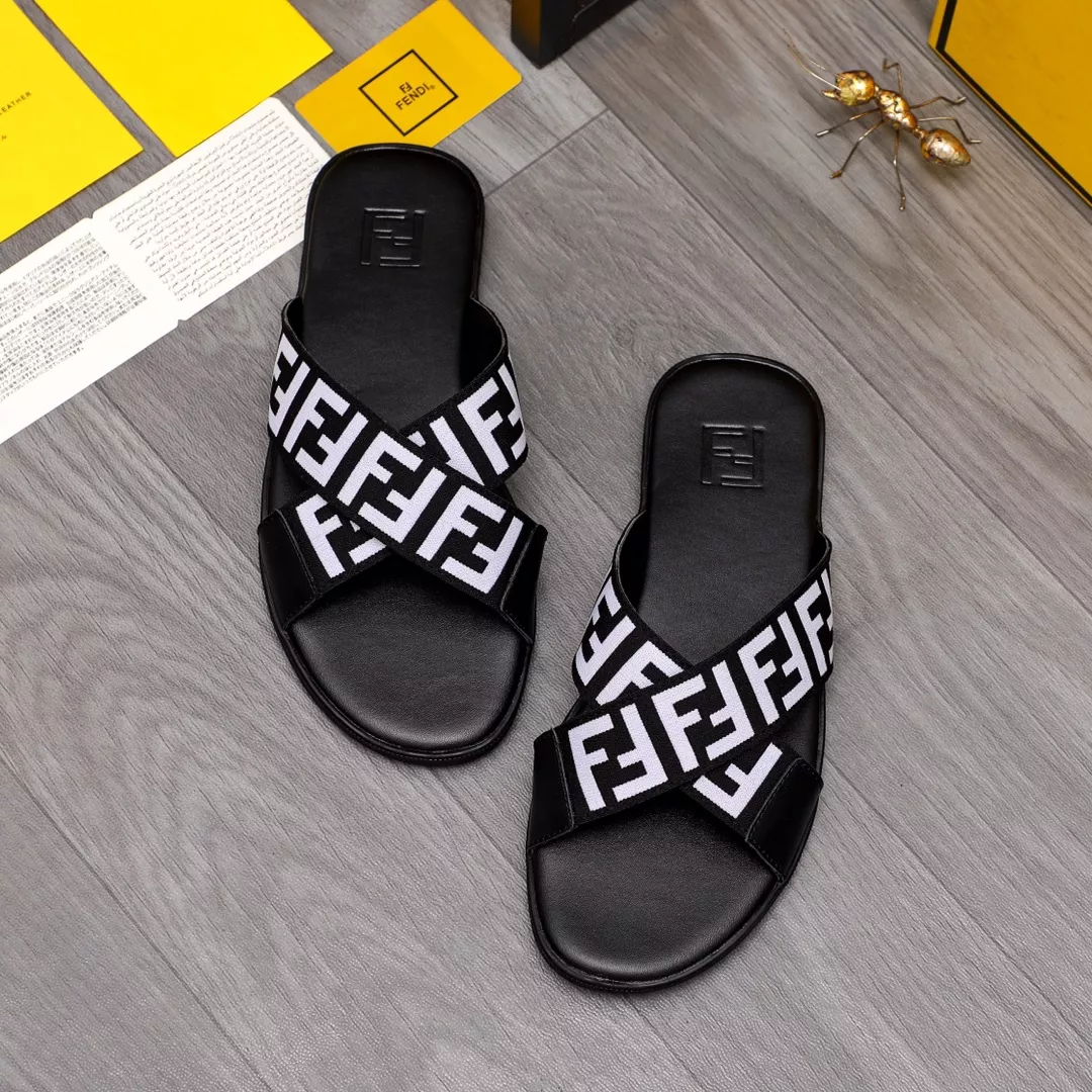 Sophisticated 2484 Fendi Slippers For Men