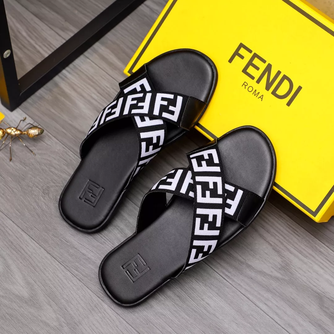 Sophisticated 2484 Fendi Slippers For Men