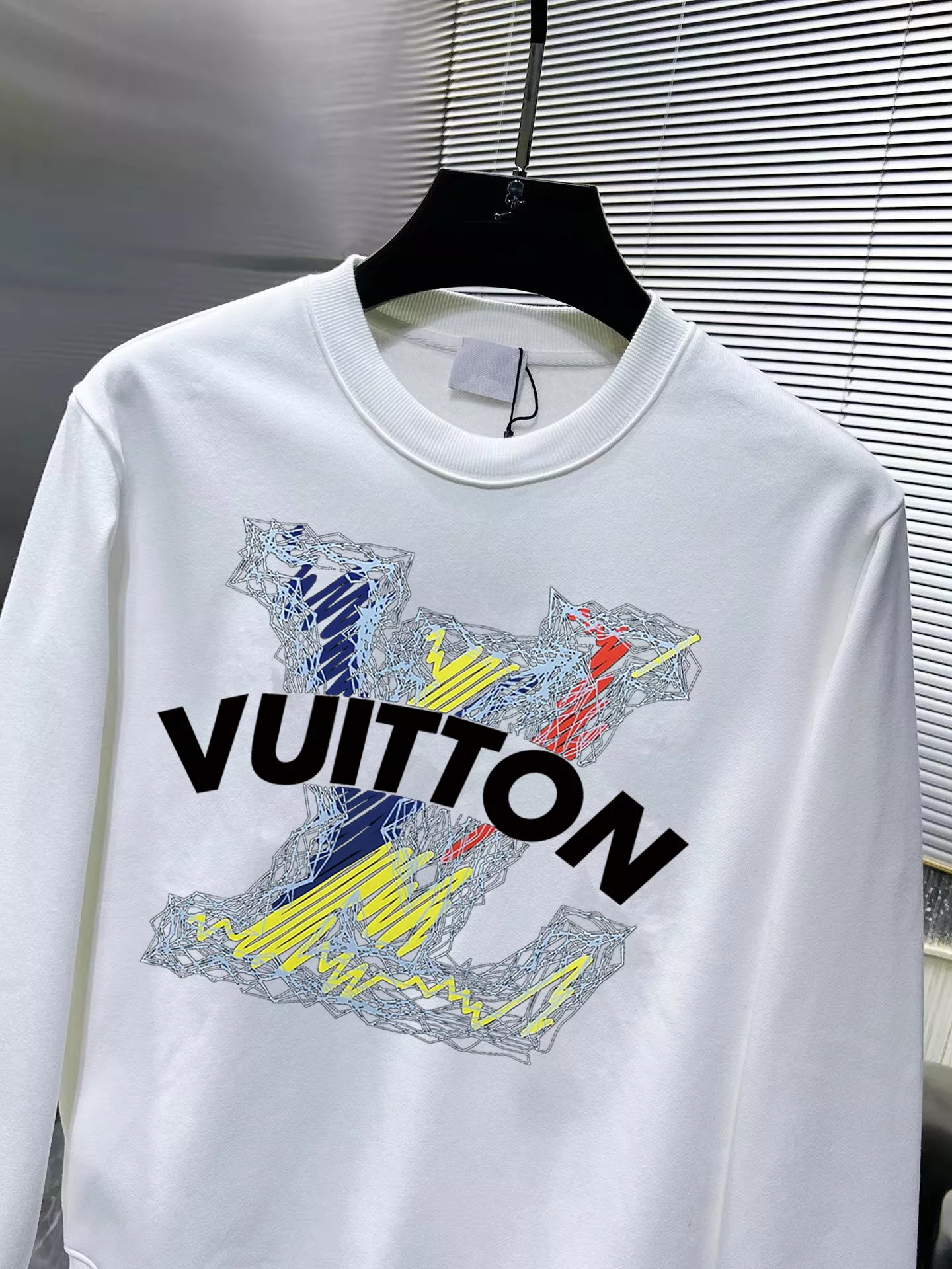 Sophisticated 2542 Louis Vuitton LV Hoodies Long Sleeved For Men