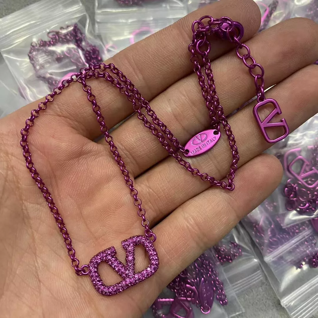 Sophisticated 2667 Valentino Necklaces