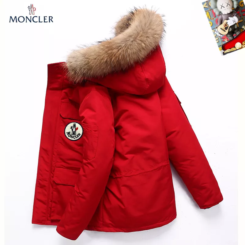 Sophisticated 2675 Moncler Down Feather Coat Long Sleeved For Men
