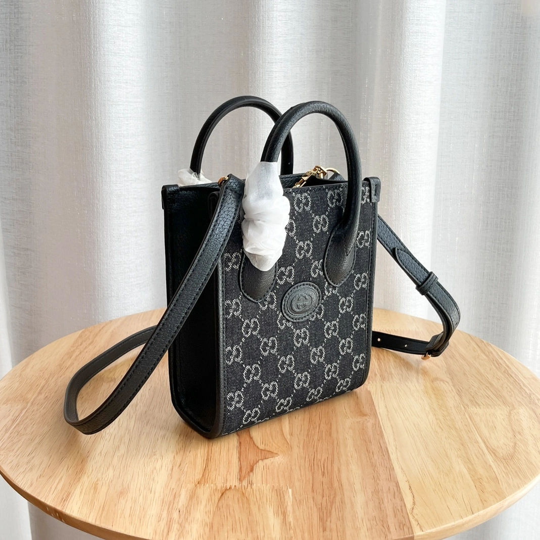 Sophisticated 2741 Gucci AAA Quality Messenger Bags For Women
