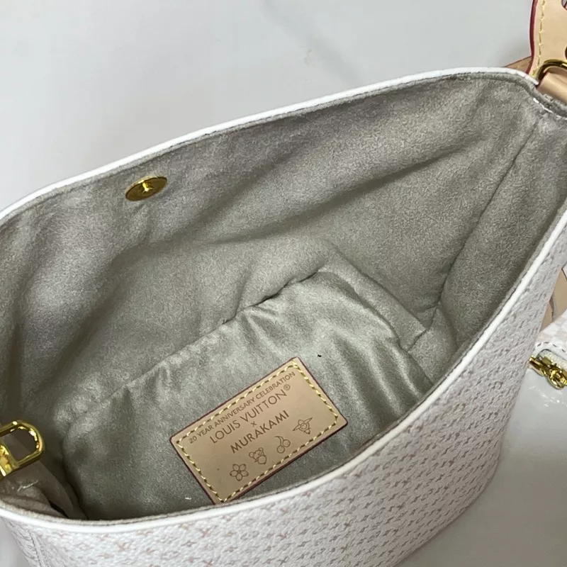 Sophisticated 279 Louis Vuitton Messenger Bags For Women