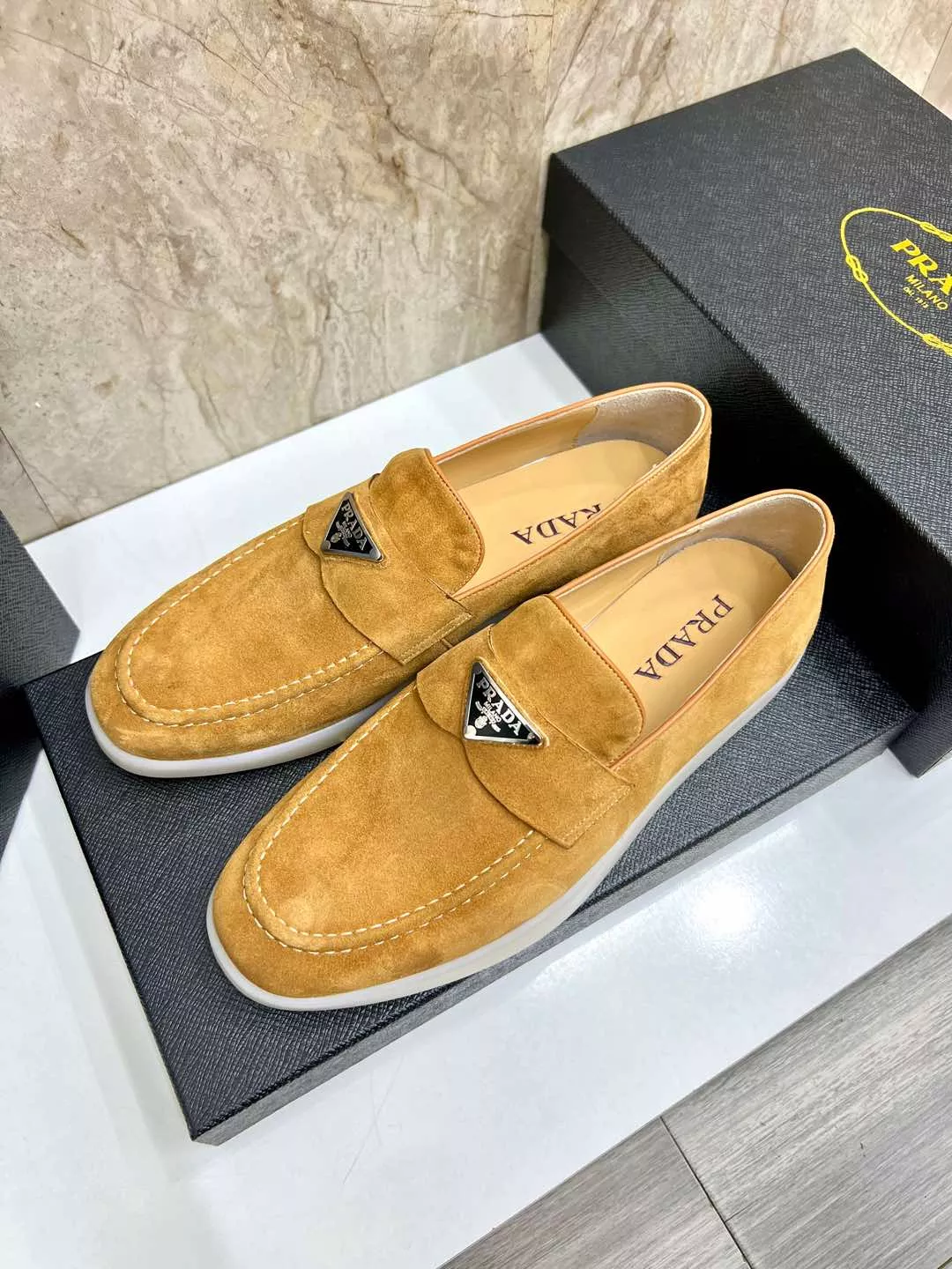 Sophisticated 2838 Prada Leather Shoes For Men