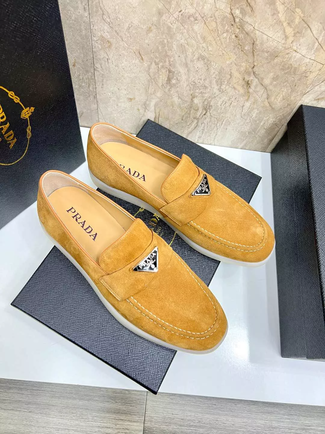 Sophisticated 2838 Prada Leather Shoes For Men