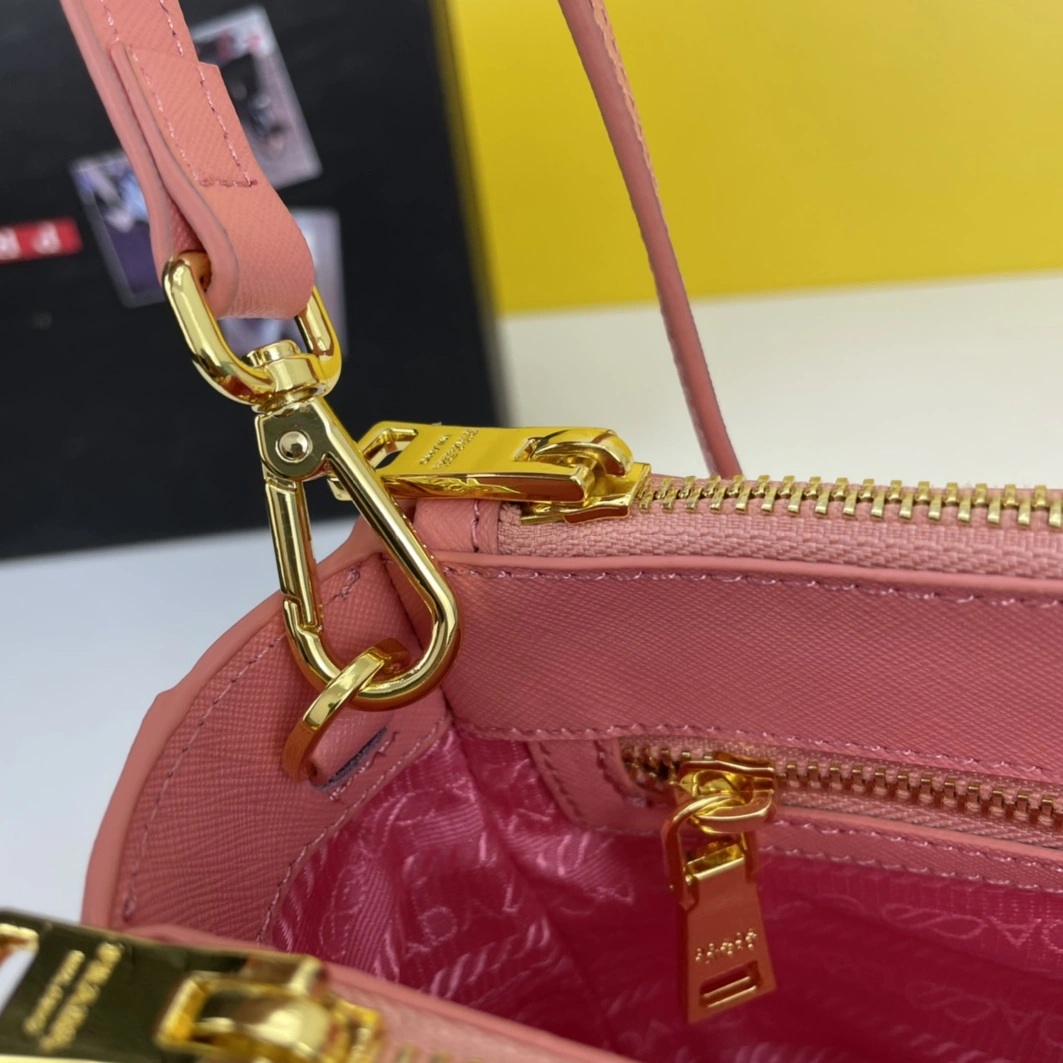 Sophisticated 2872 Prada AAA Quality Handbags For Women