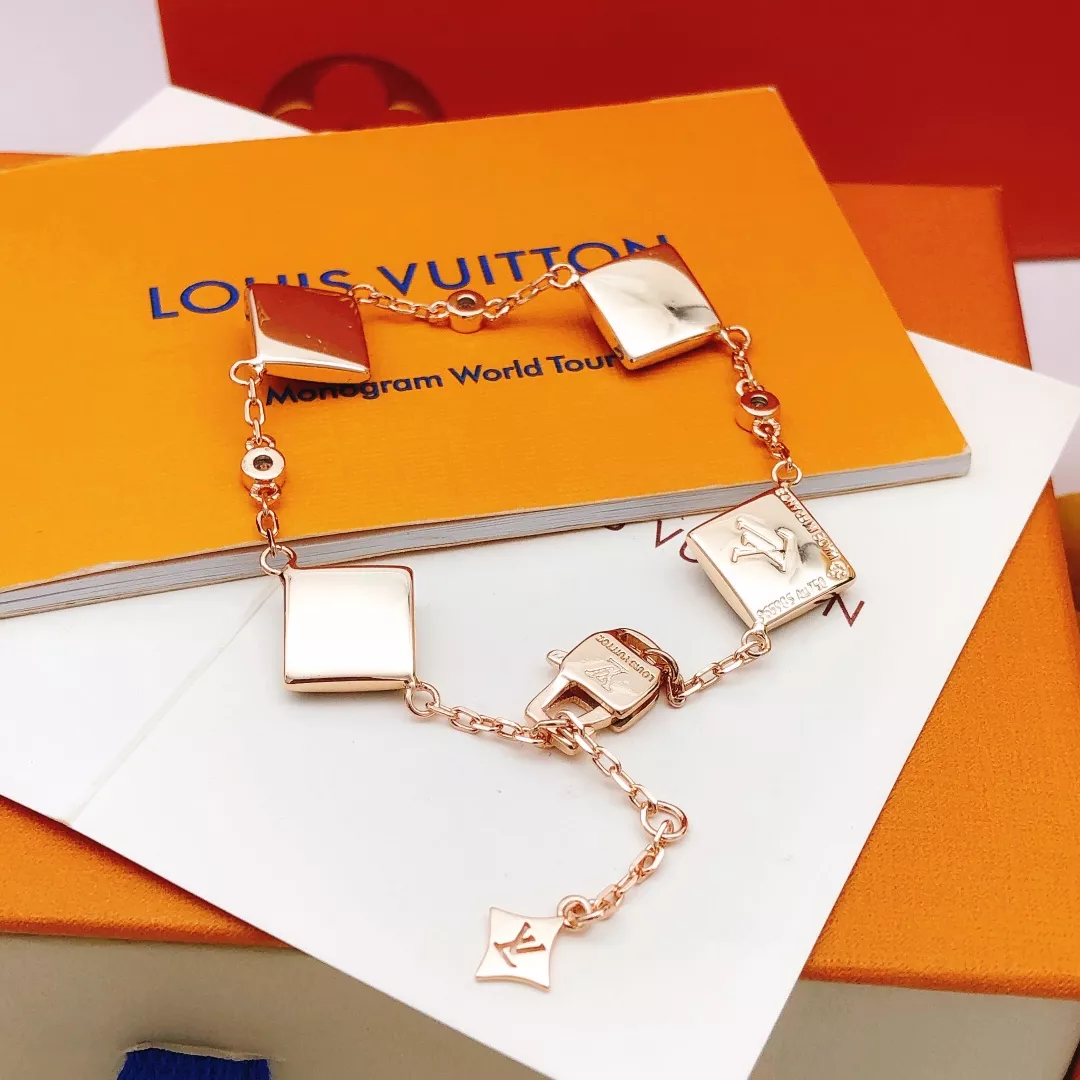 Sophisticated 2891 Louis Vuitton LV Bracelets