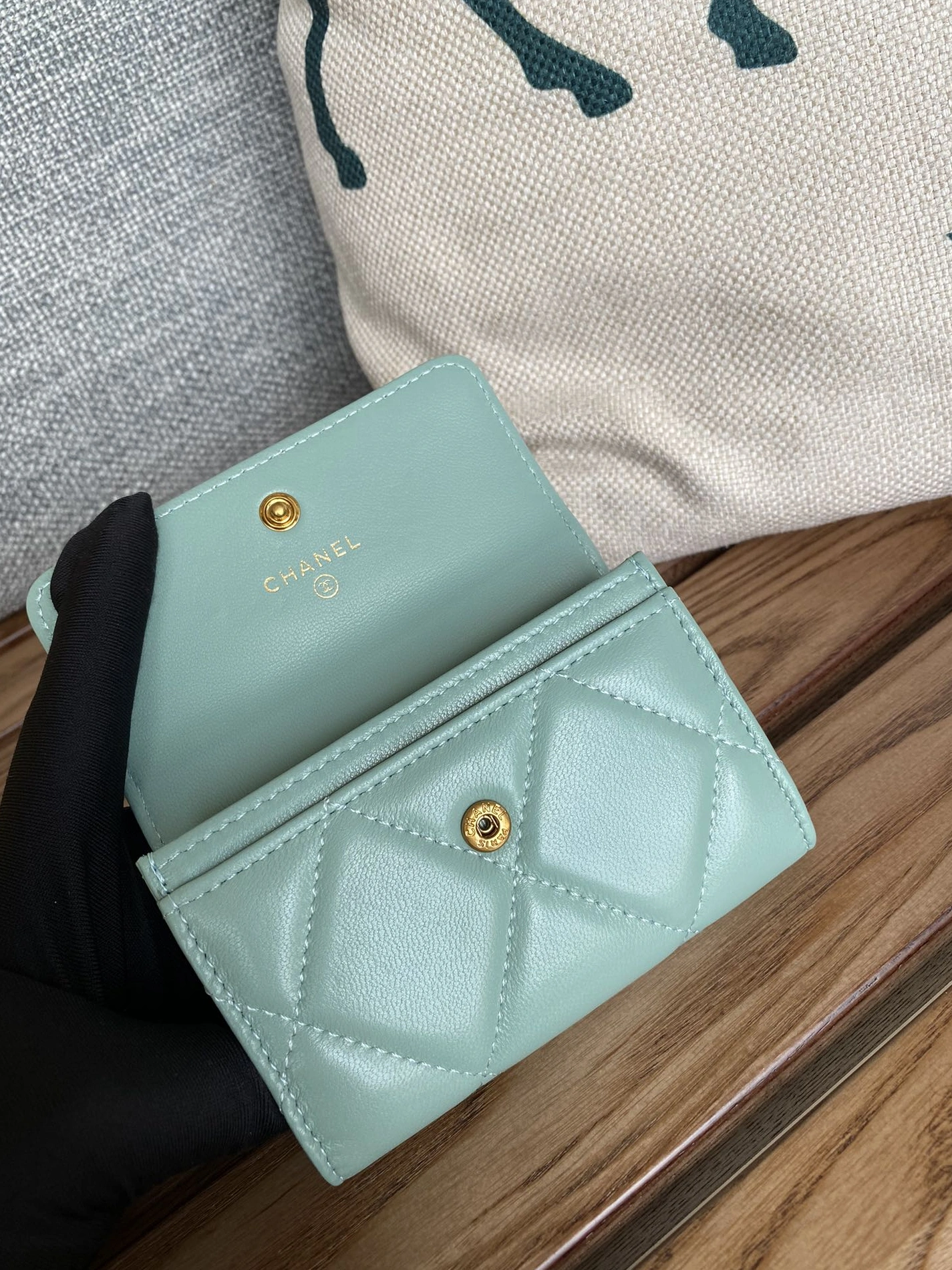 Sophisticated 2909 Chanel Wallets