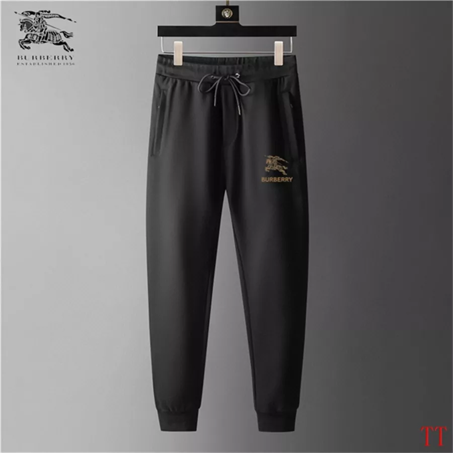 Sophisticated 3027 Burberry Tracksuits Long Sleeved For Men