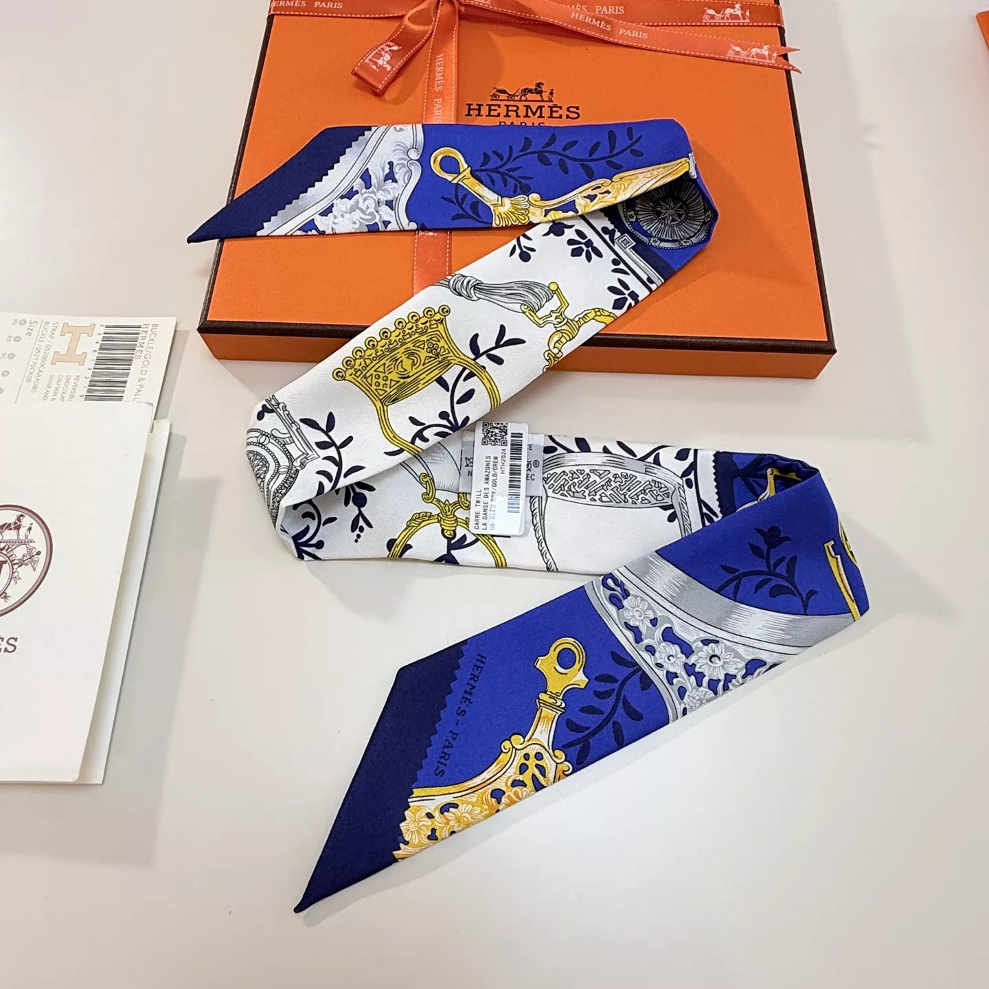 Sophisticated 3267 Hermes Silk Scarf