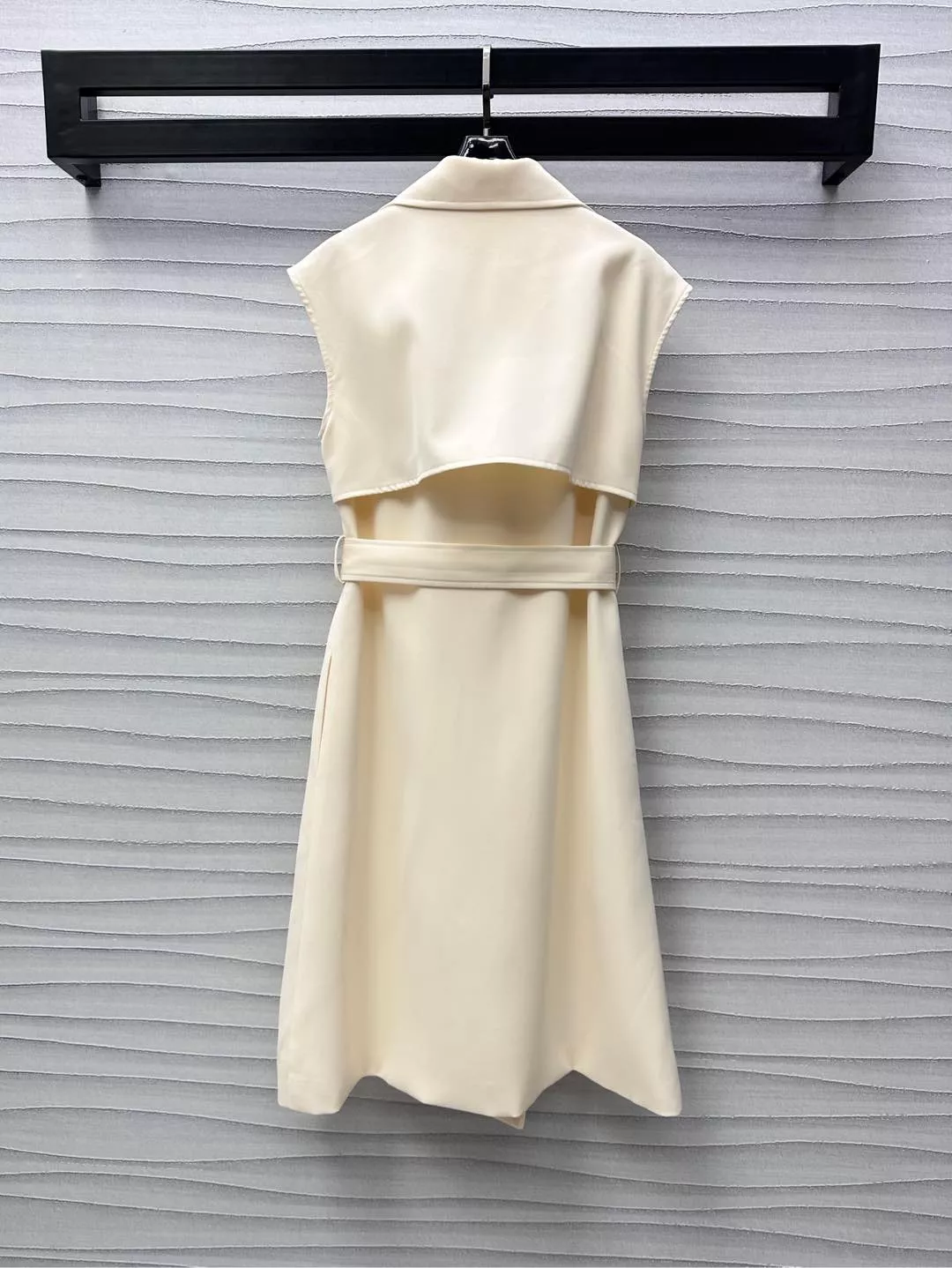 Sophisticated 3285 Louis Vuitton LV Dresses Sleeveless For Women