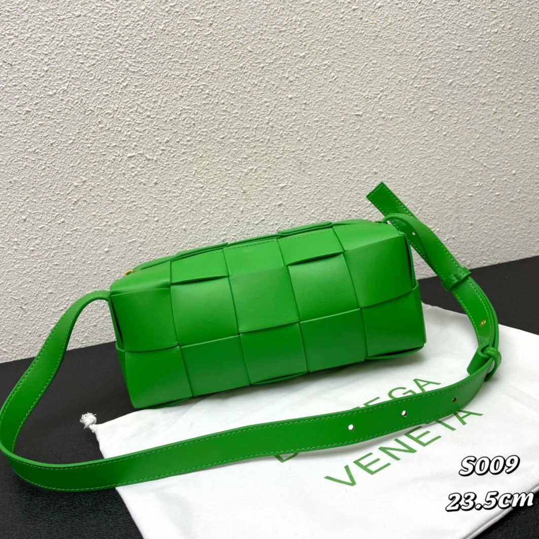 Sophisticated 3440 Bottega Veneta BV AAA Quality Messenger Bags For Women
