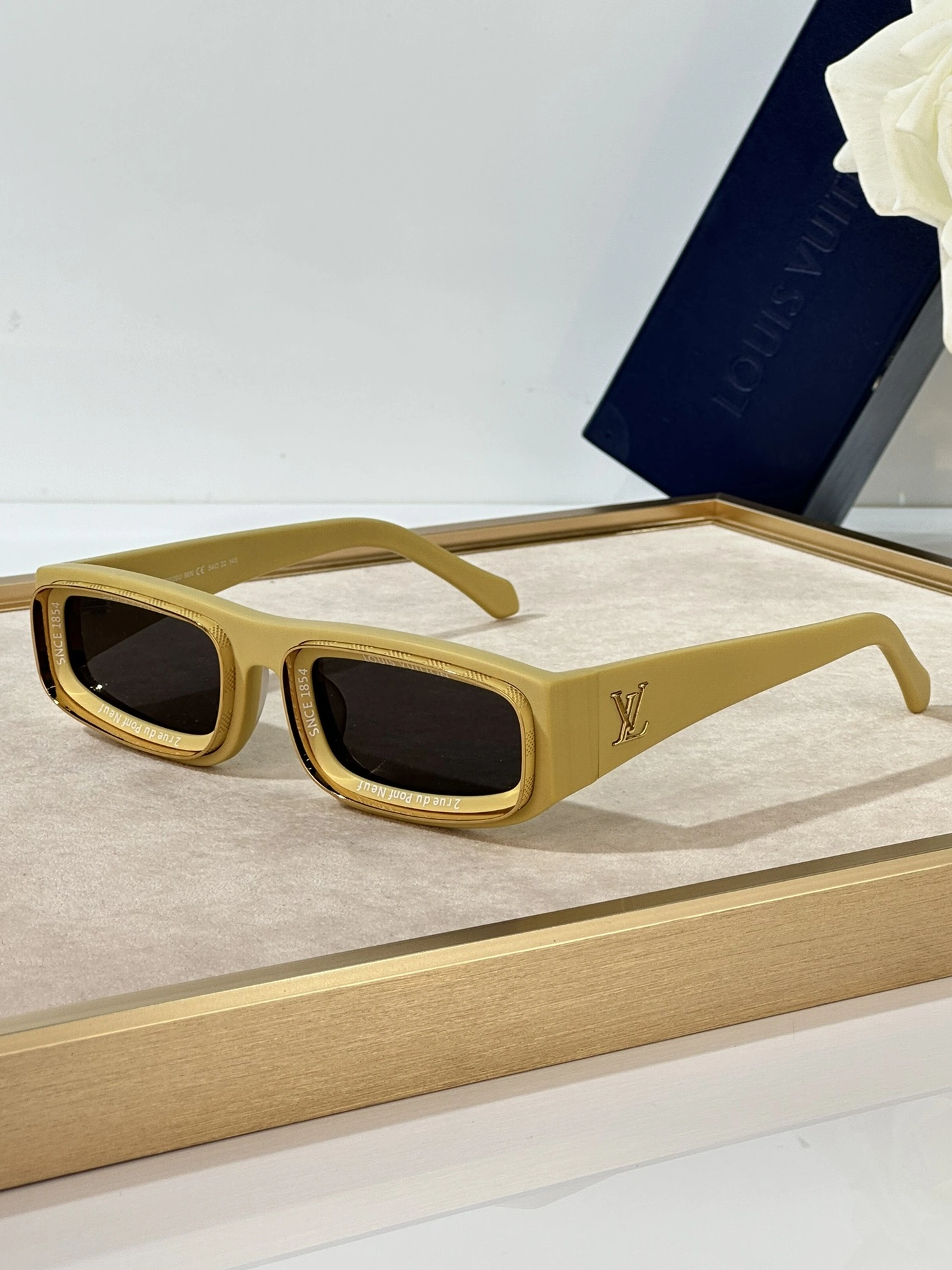 Sophisticated 3601 Louis Vuitton AAA Quality Sunglasses