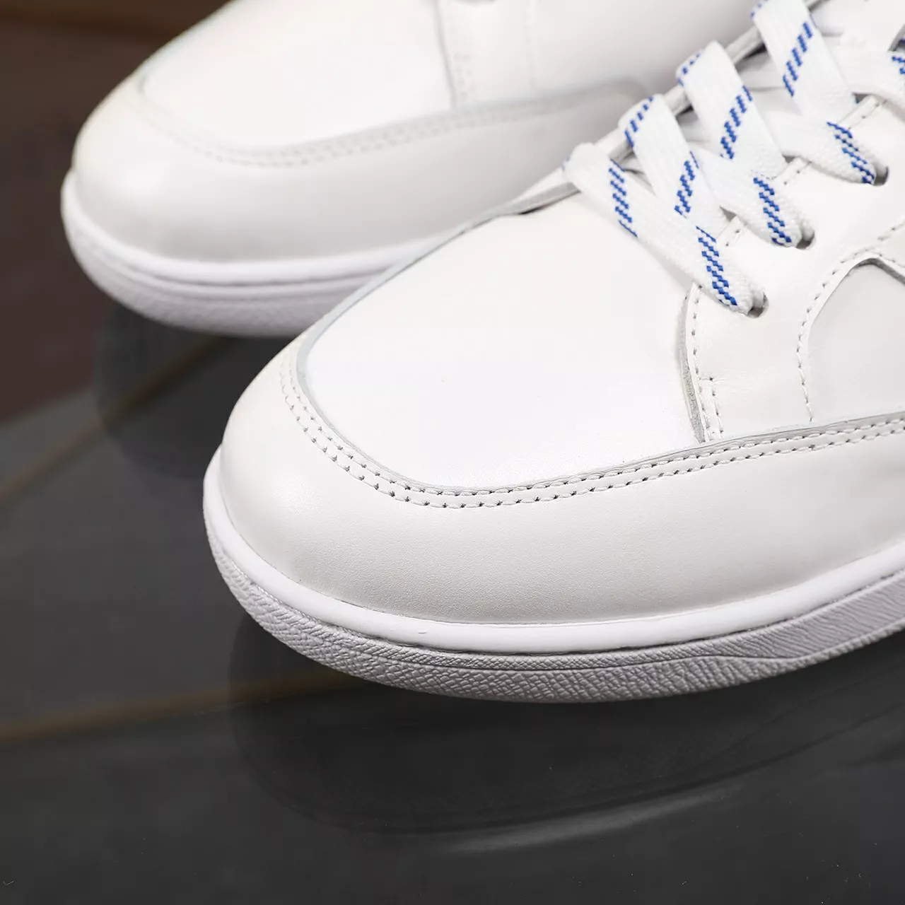 Sophisticated 3611 Louis Vuitton Casual Shoes For Men
