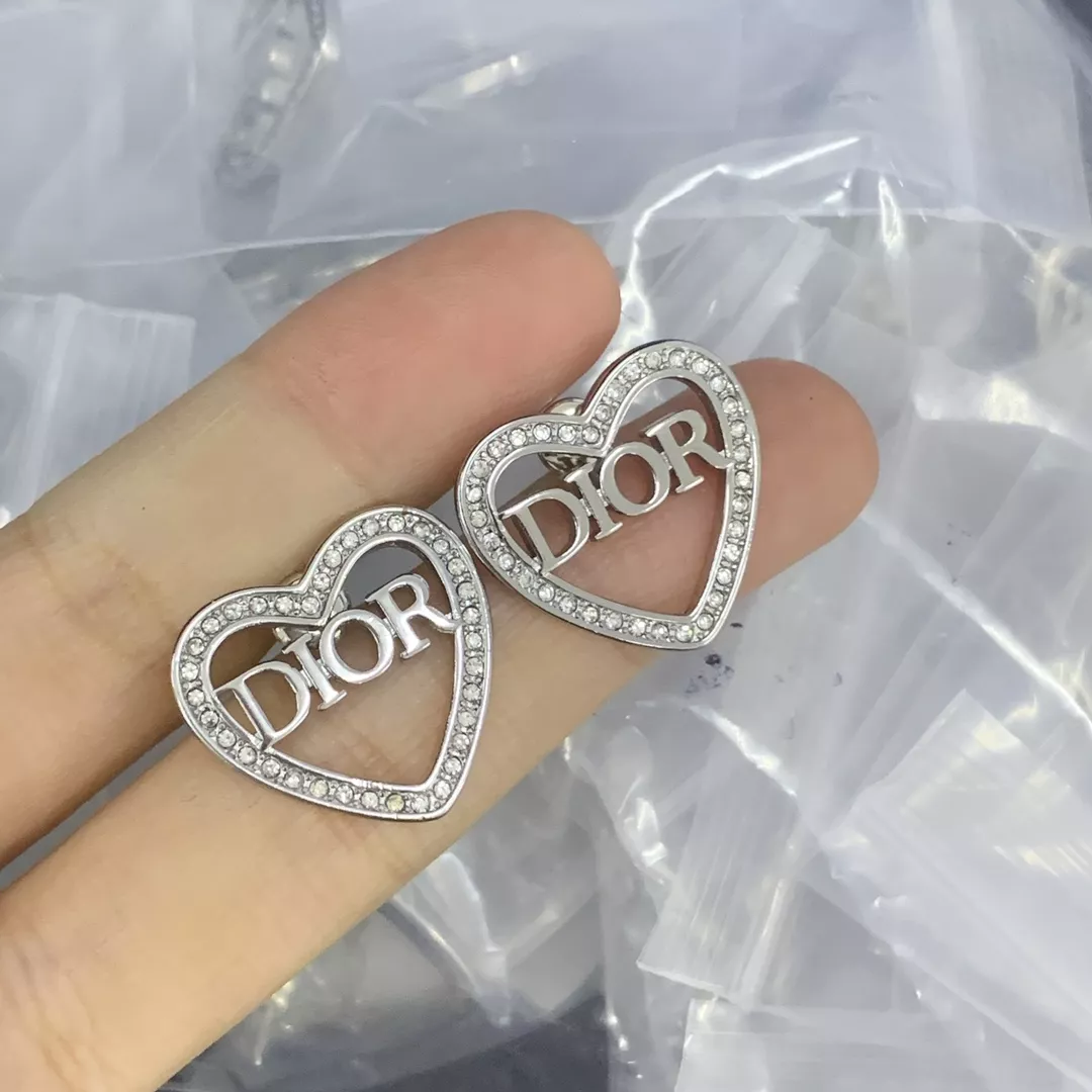 Sophisticated 3860 Christian Dior Earrings For Women