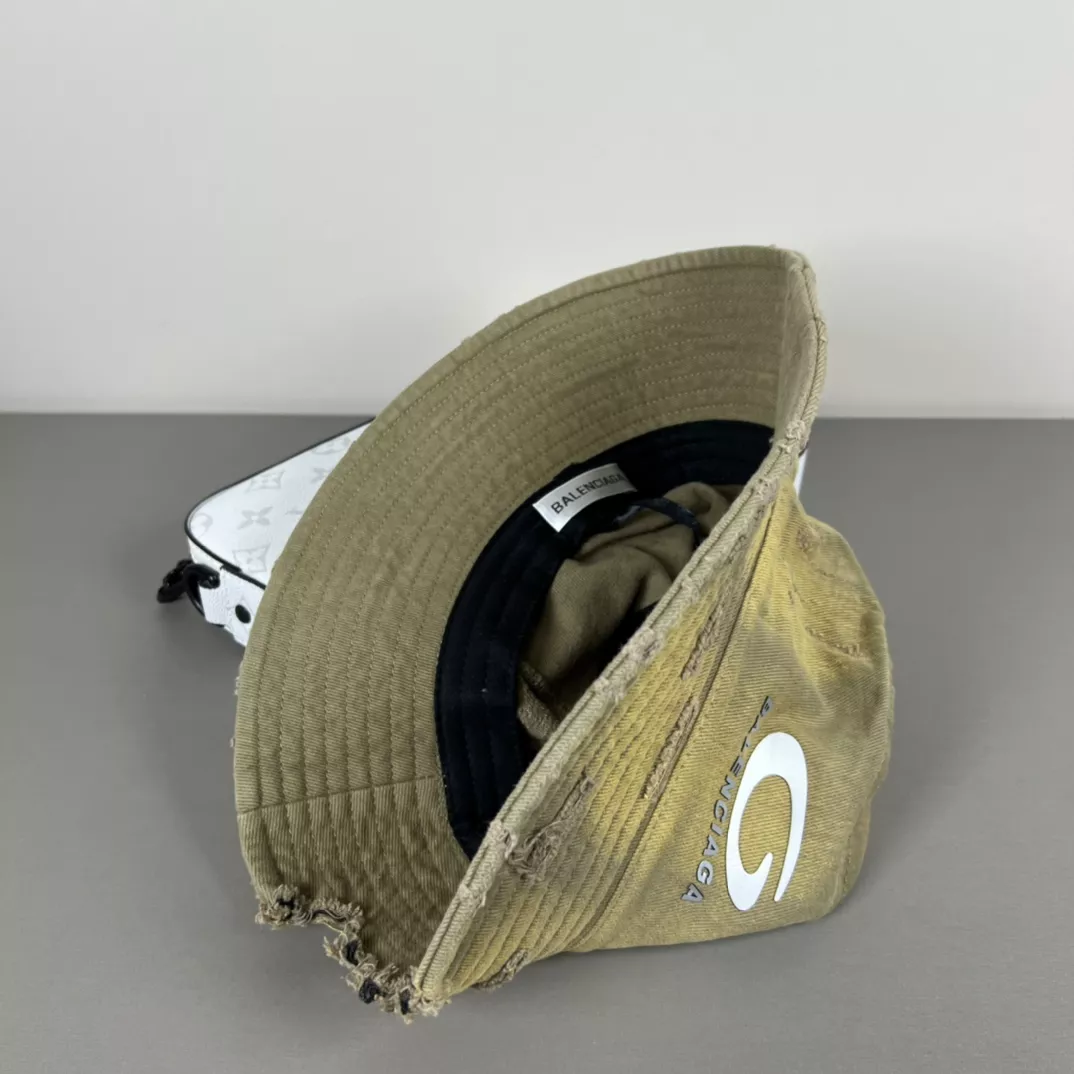 Sophisticated 3891 Balenciaga Caps