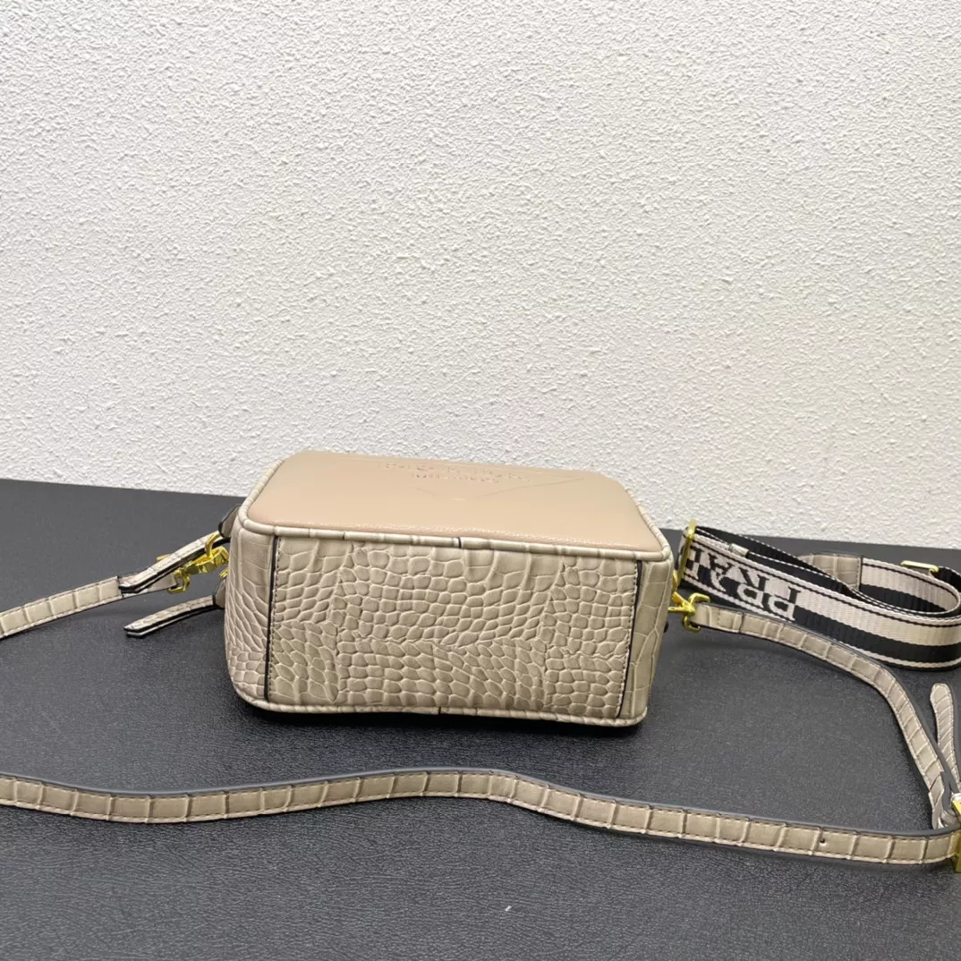 Sophisticated 3892 Prada AAA Quality Messenger Bags For Women