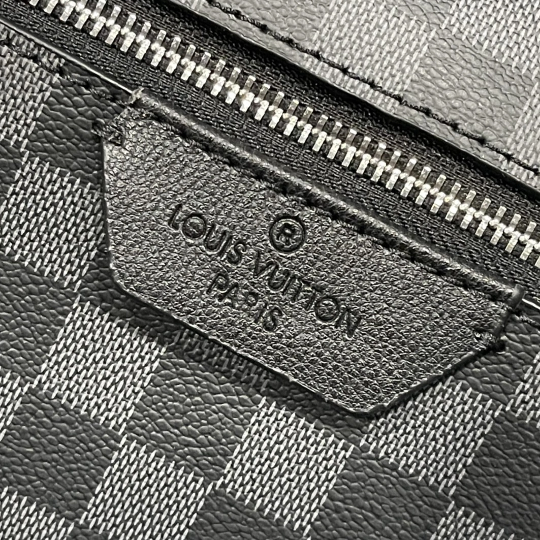 Sophisticated 3919 Louis Vuitton AAA Quality Backpacks For Unisex