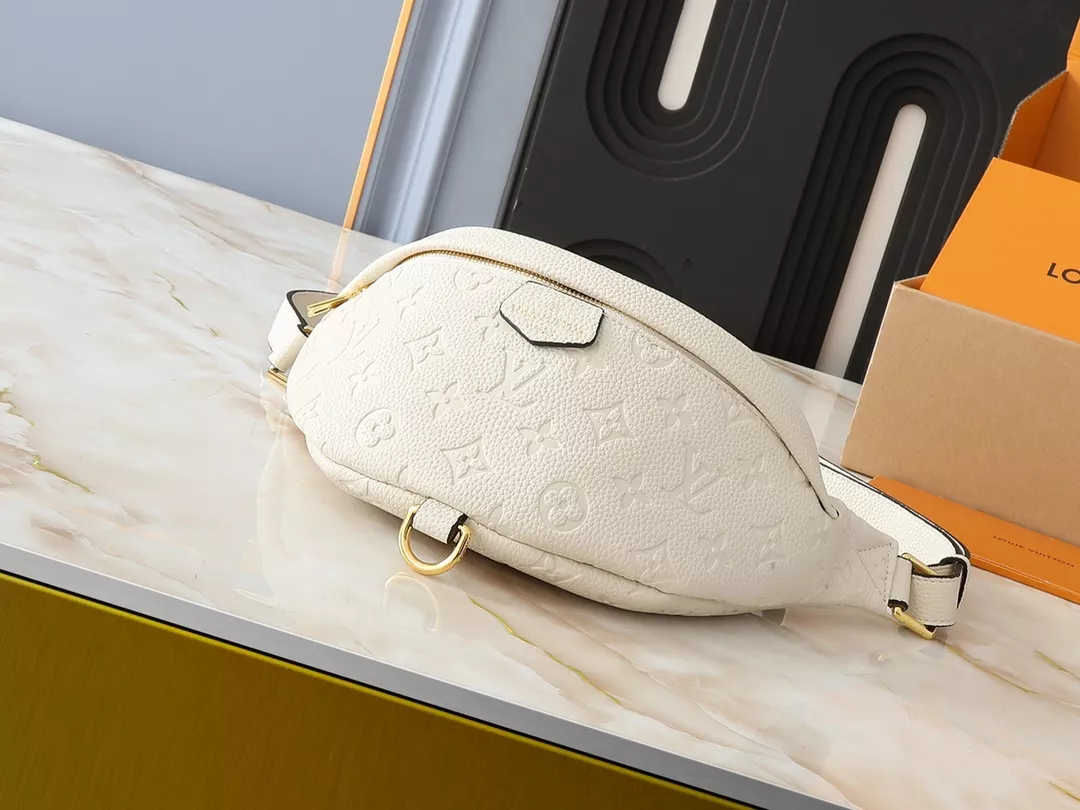 Sophisticated 3937 Louis Vuitton LV AAA Quality Belt Bags For Unisex