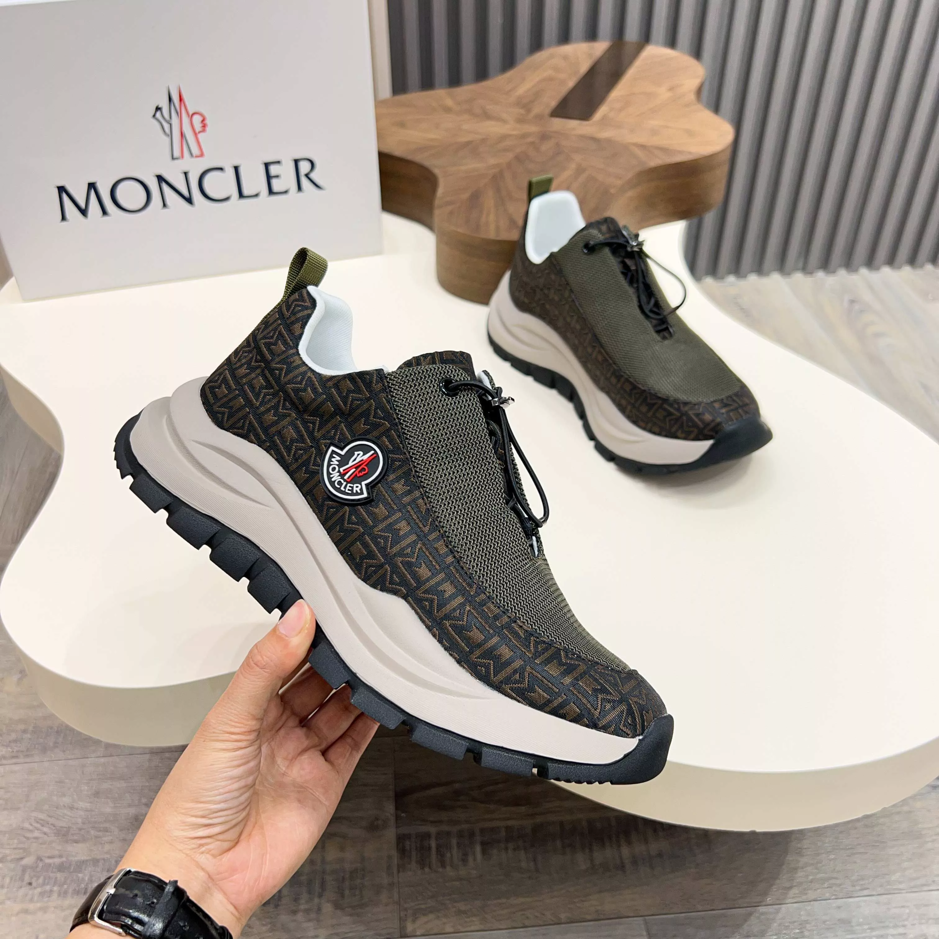 Sophisticated 4075 Moncler Casual Shoes For Men