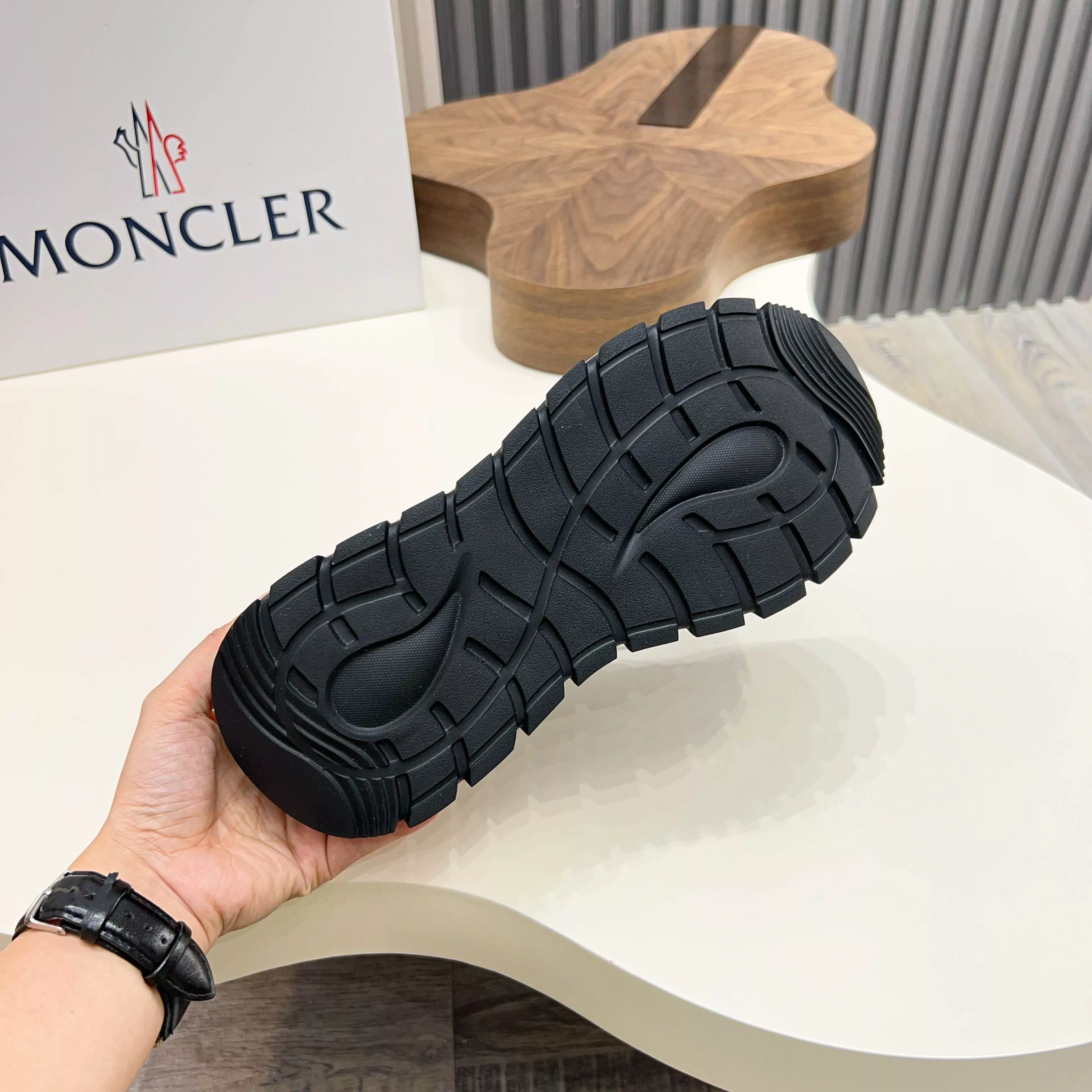 Sophisticated 4075 Moncler Casual Shoes For Men
