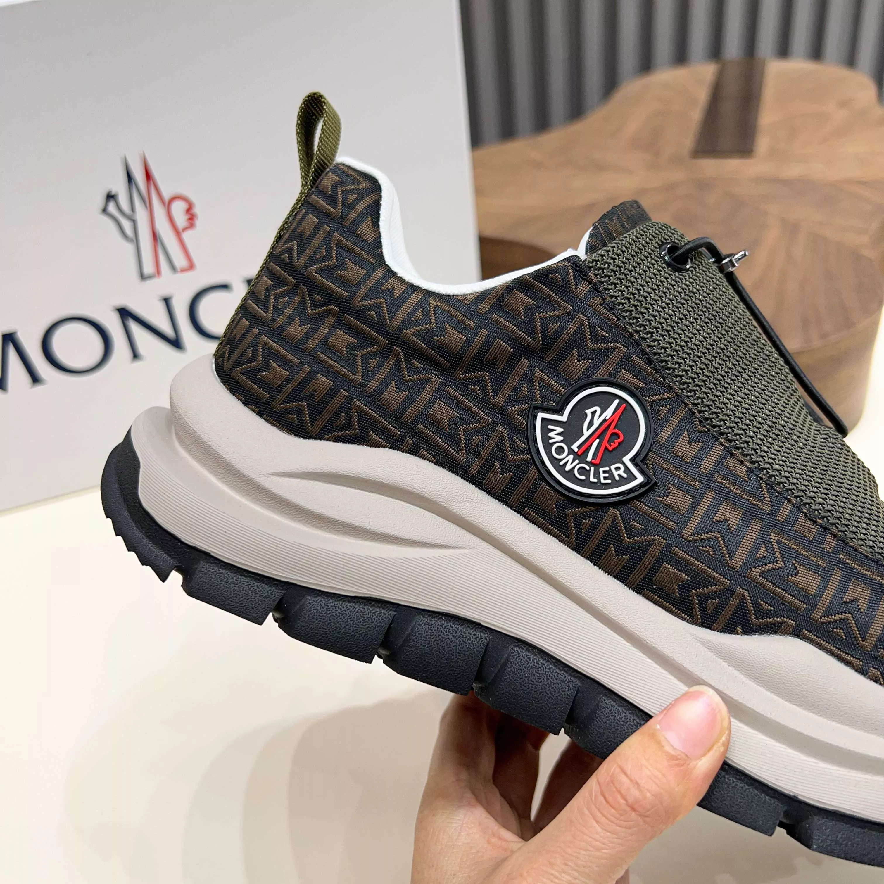 Sophisticated 4075 Moncler Casual Shoes For Men