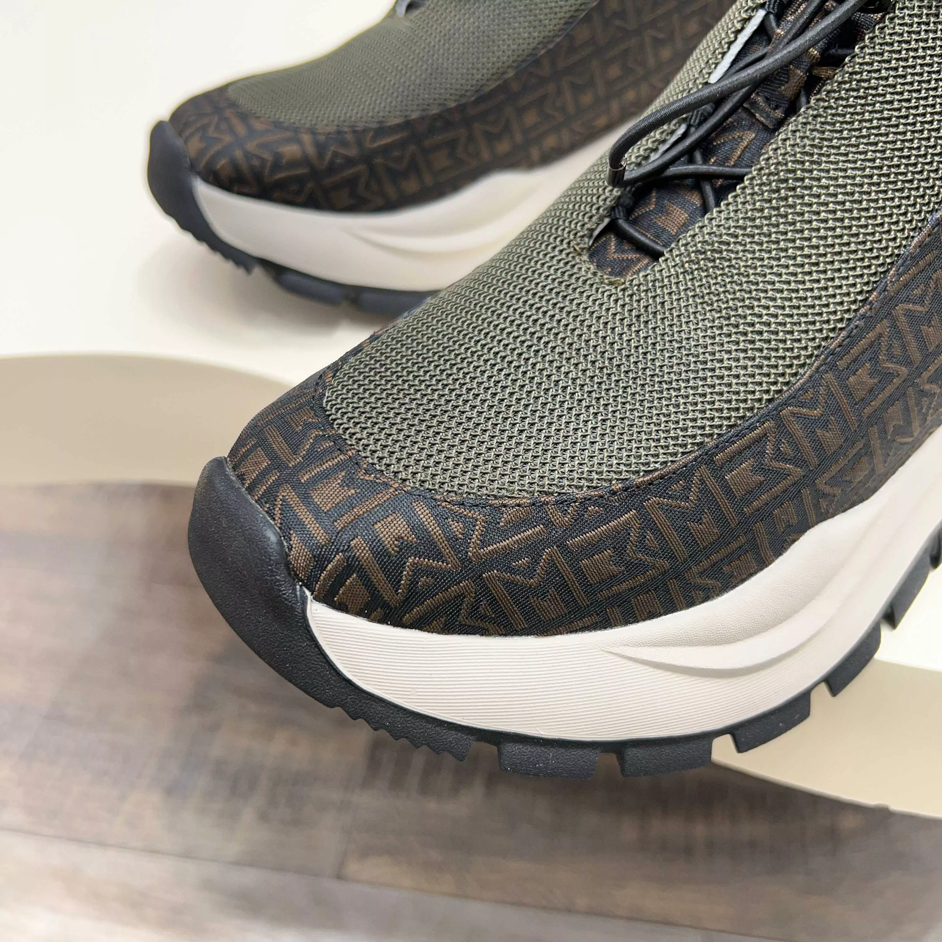 Sophisticated 4075 Moncler Casual Shoes For Men