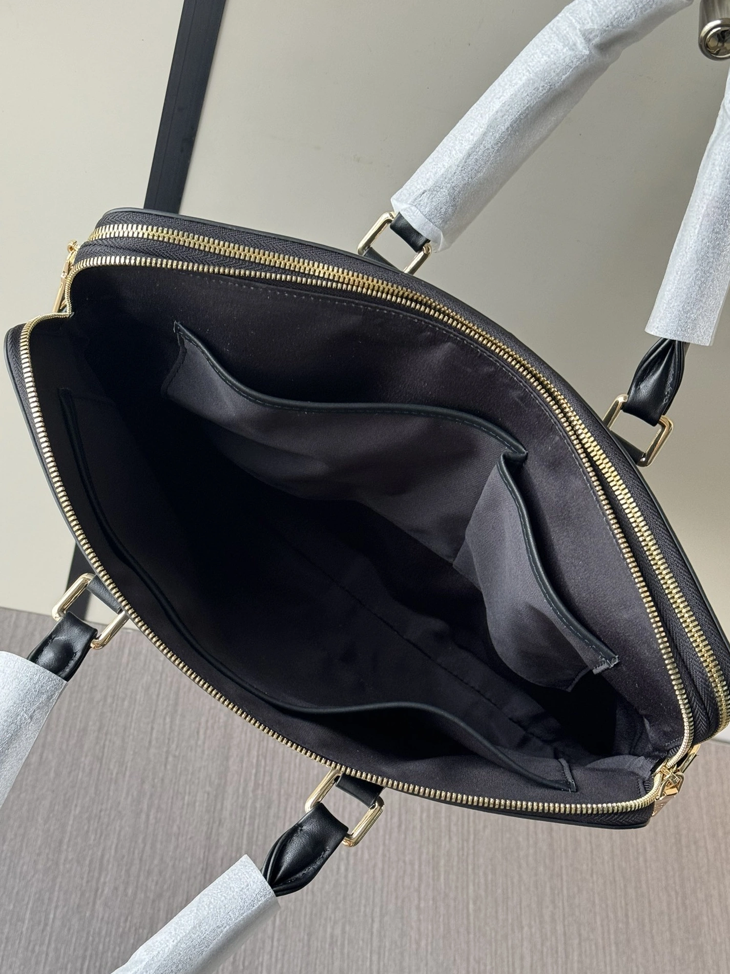 Sophisticated 4117 Prada AAA Man Handbags