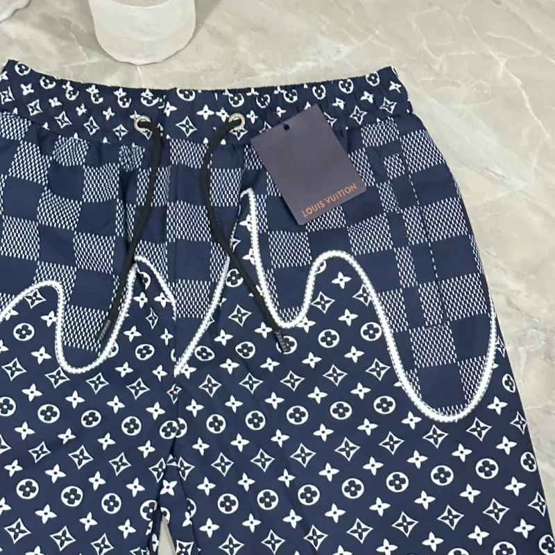 Sophisticated 4250 Louis Vuitton LV Pants For Men