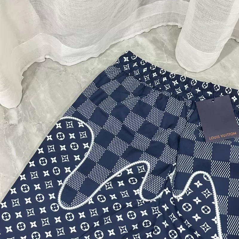 Sophisticated 4250 Louis Vuitton LV Pants For Men