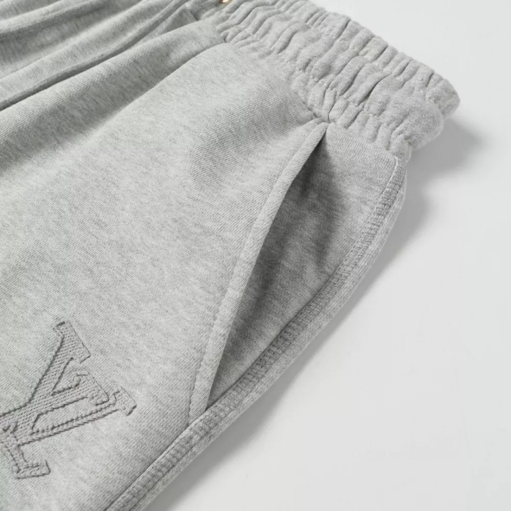 Sophisticated 4483 Louis Vuitton LV Pants For Men