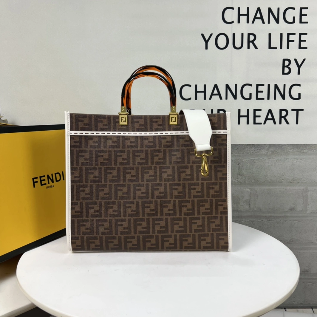 Sophisticated 4531 Fendi AAA Quality Tote-Handbags For Women