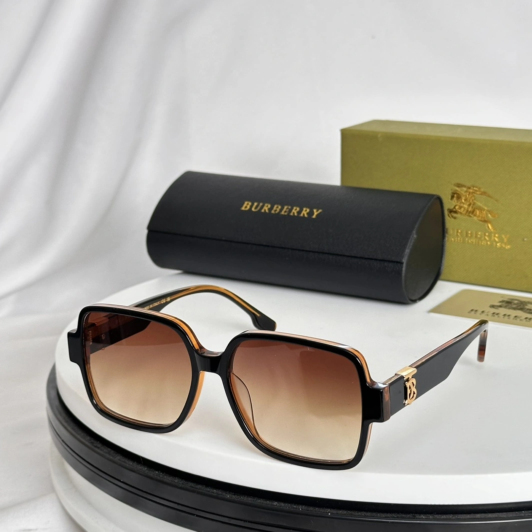 Sophisticated 4542 Burberry AAA Quality Sunglasses