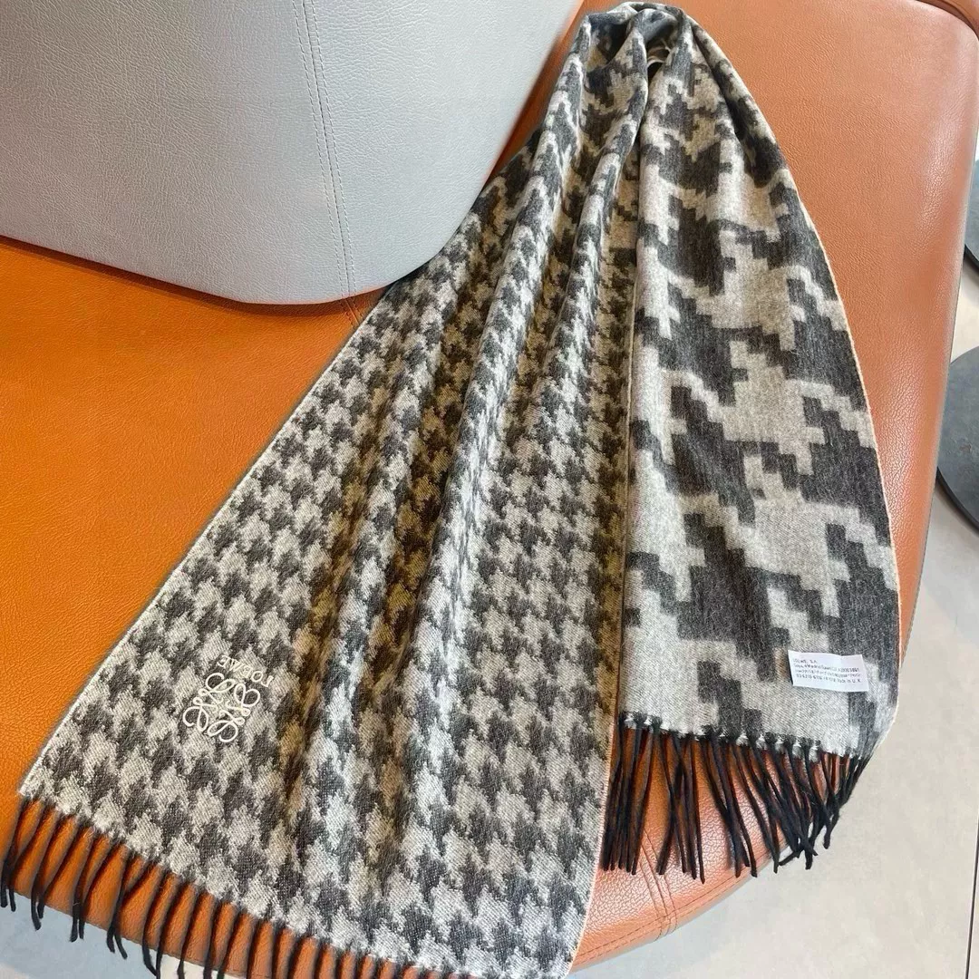 Sophisticated 4630 LOEWE Scarf For Women