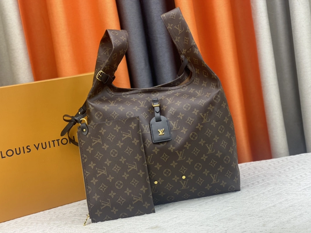 Sophisticated 4651 Louis Vuitton AAA Quality Handbags For Women