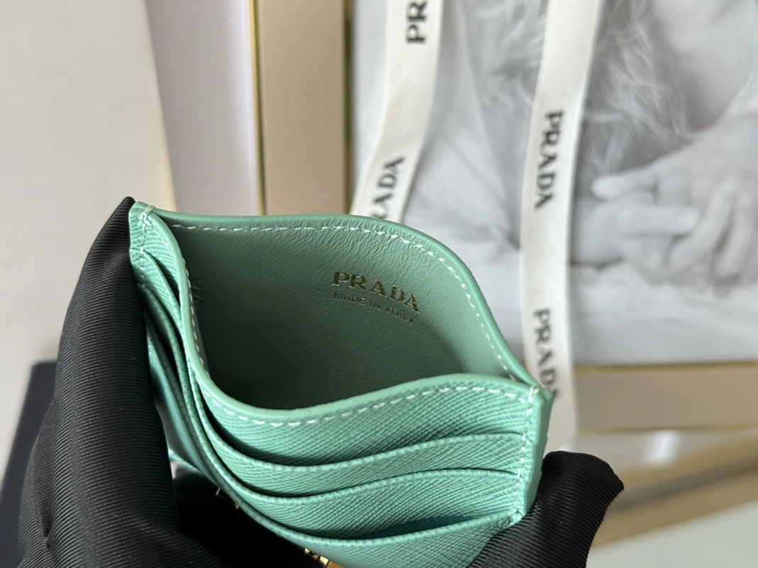 Sophisticated 4809 Prada Card Case For Women