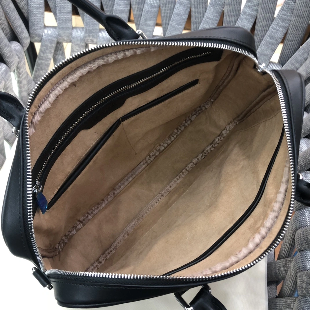 Sophisticated 481 Burberry AAA Man Handbags