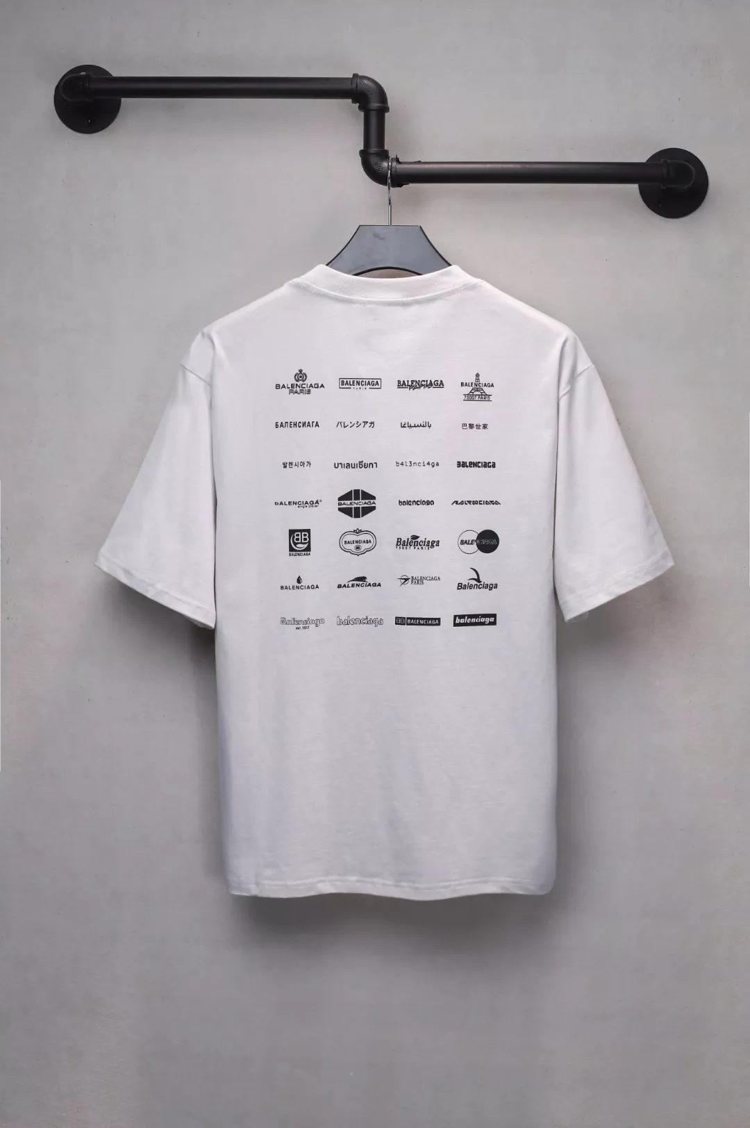 Sophisticated 4929 Balenciaga T-Shirts Short Sleeved For Unisex