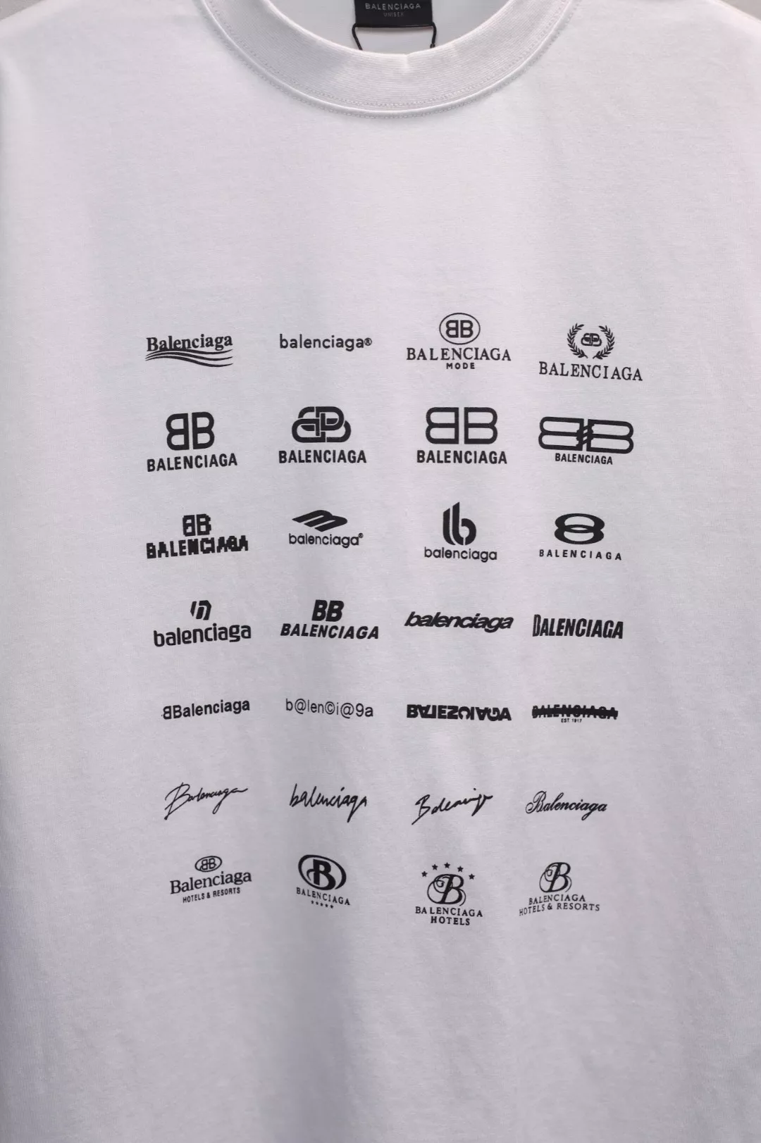 Sophisticated 4929 Balenciaga T-Shirts Short Sleeved For Unisex