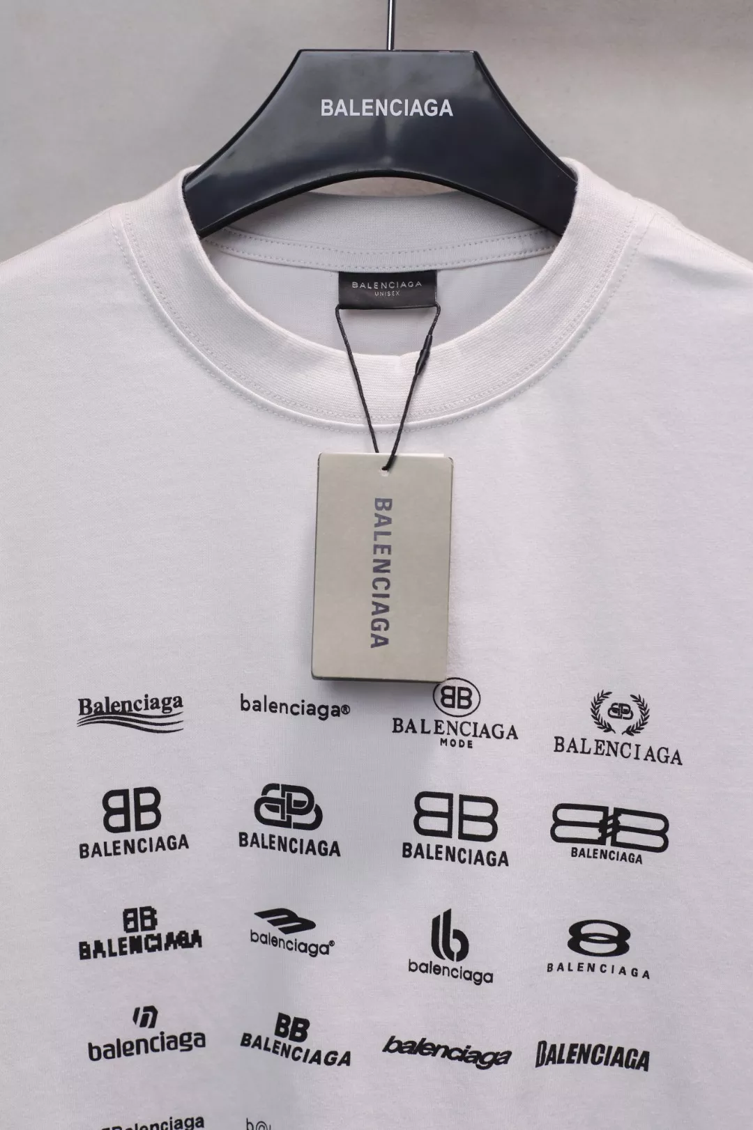 Sophisticated 4929 Balenciaga T-Shirts Short Sleeved For Unisex