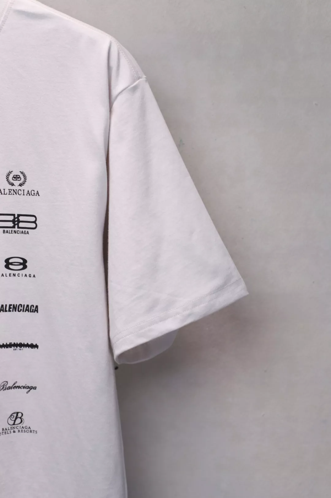 Sophisticated 4929 Balenciaga T-Shirts Short Sleeved For Unisex