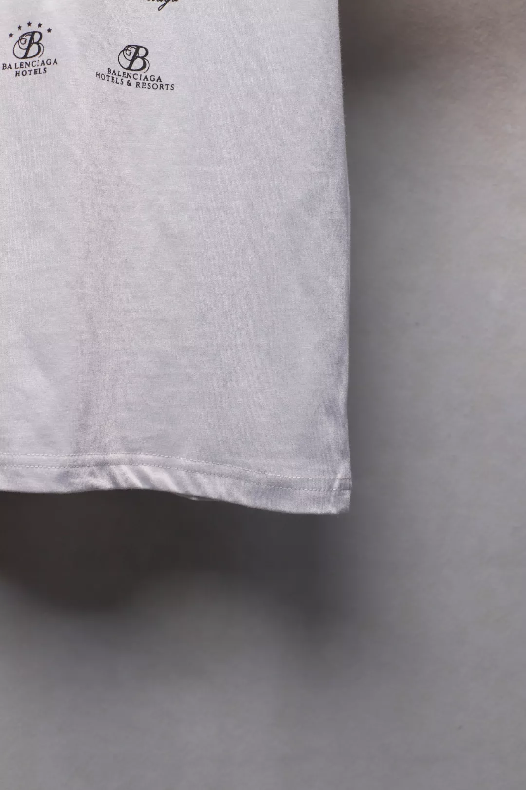 Sophisticated 4929 Balenciaga T-Shirts Short Sleeved For Unisex