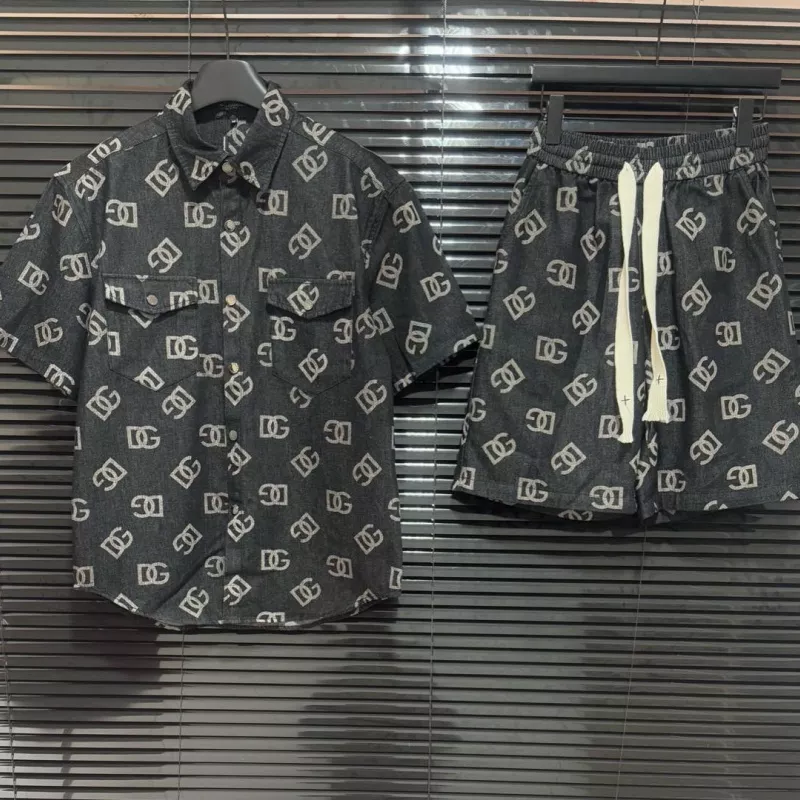 Sophisticated 5394 Dolce & Gabbana D&G Tracksuits Short Sleeved For Unisex