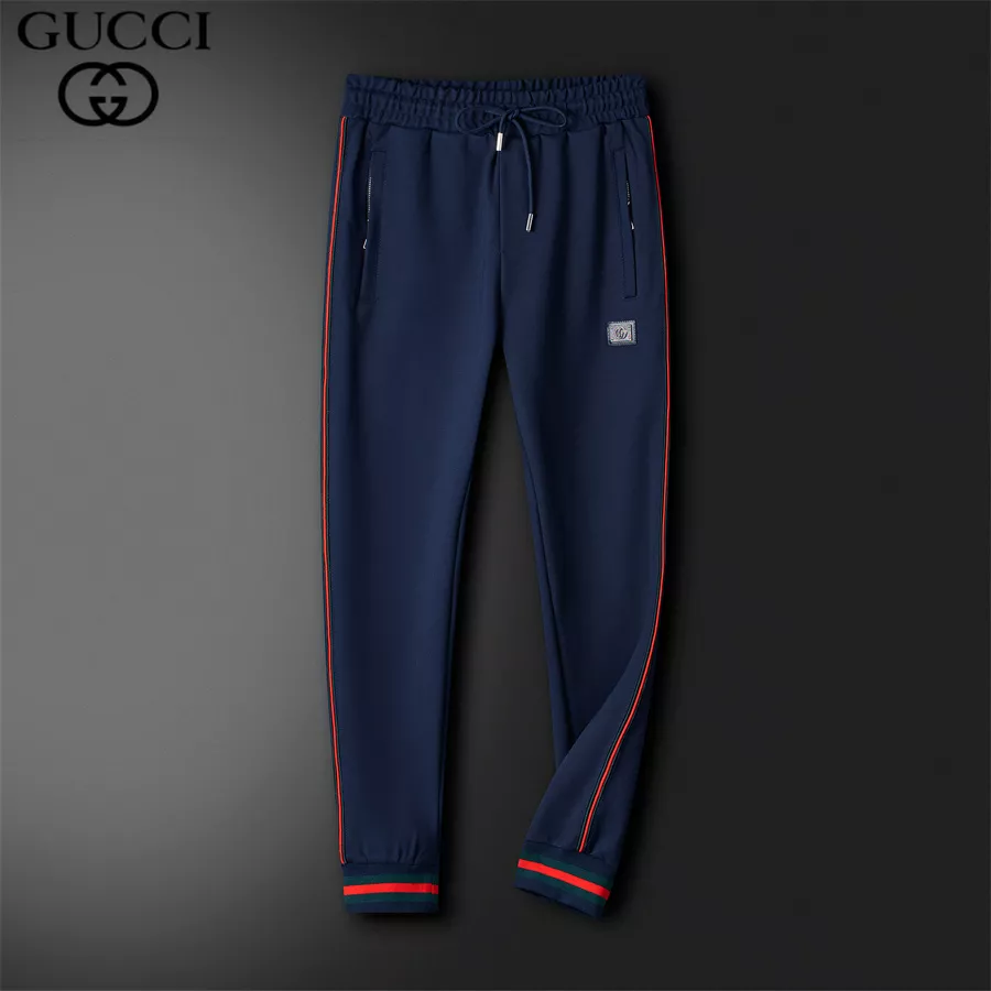 Sophisticated 5563 Gucci Tracksuits Long Sleeved For Men