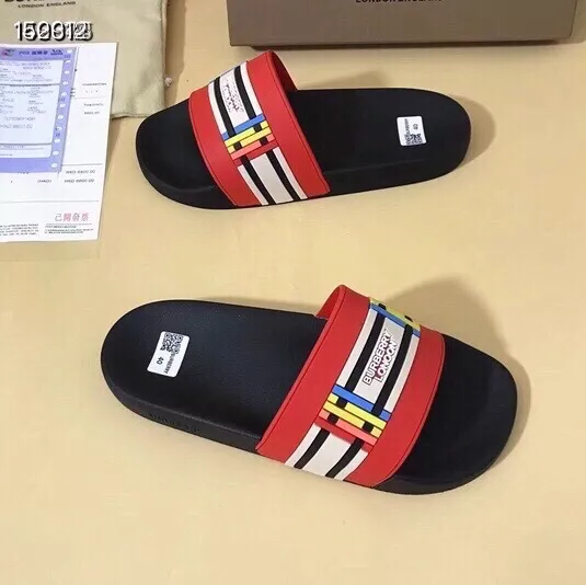 Sophisticated 560 Burberry Slippers For Men